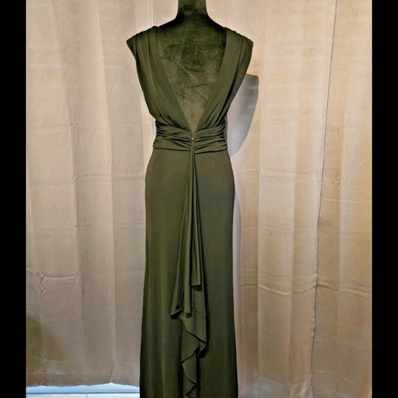 Beautiful Black Elegant Black Evening Gown-Size 4 - Picture 3 of 17